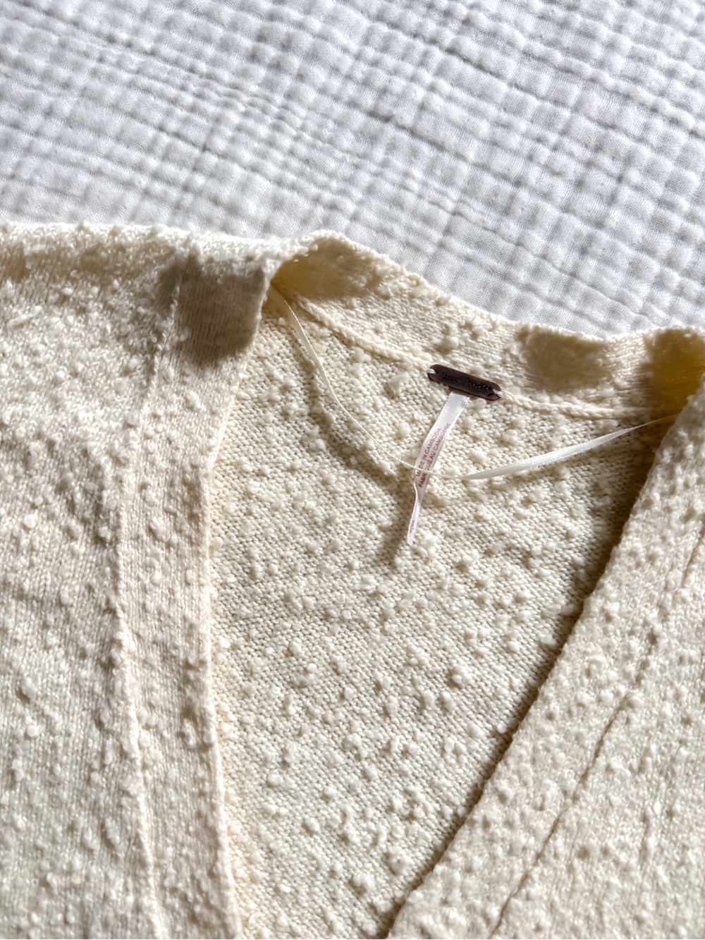 Free People Found My Friend Cardigan Sweater size Small - Picture 3 of 4